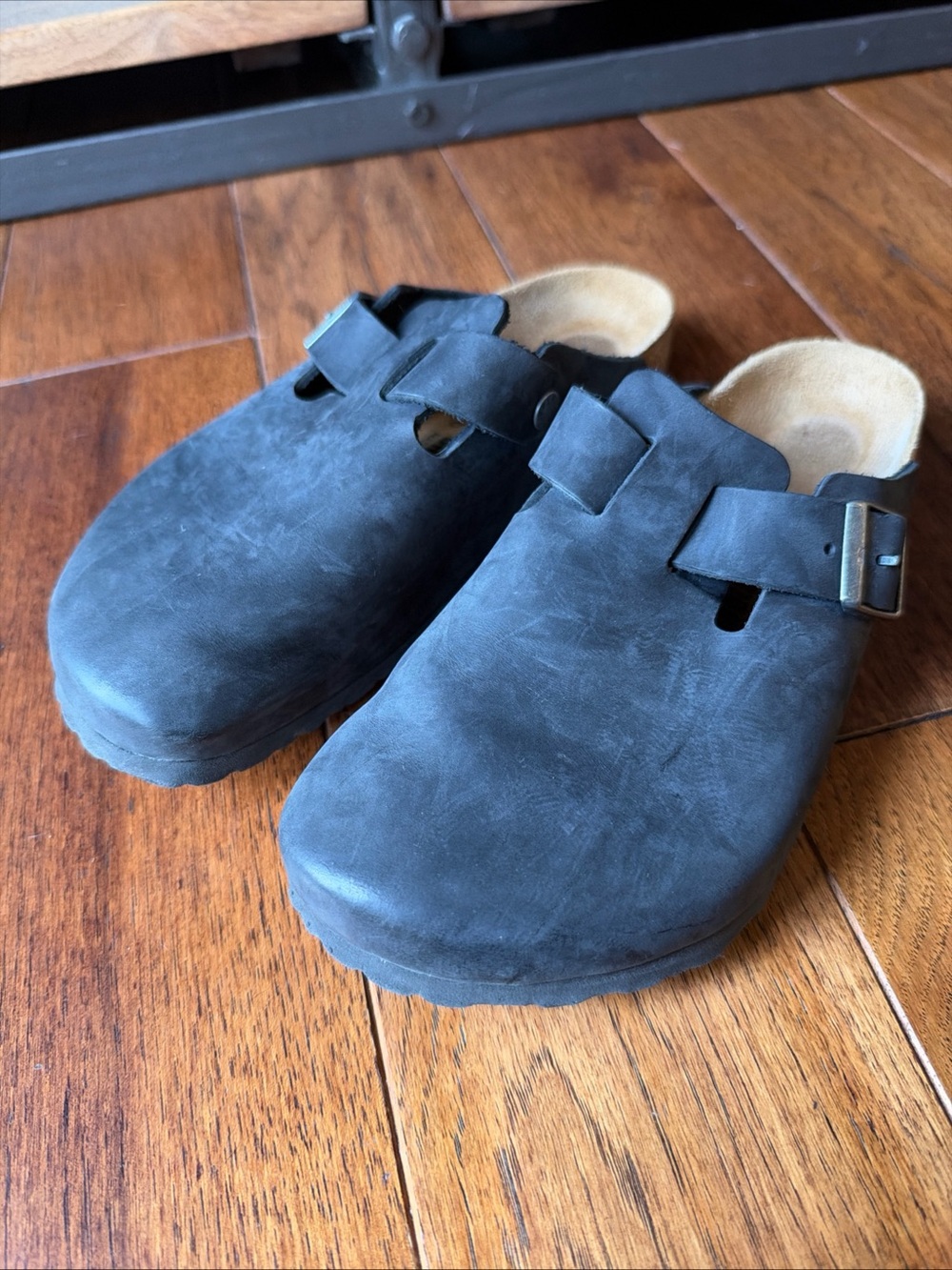 Birkenstock Black Leather Boston Clogs 41 Regular Women’s 10 Men’s 8 Birks